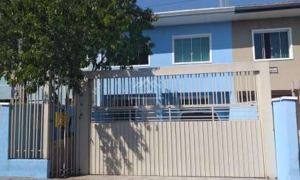 Sobrado para Venda em Curitiba, Boqueirão, 4 dormitórios, 1 suíte, 2 banheiros, 2 vagas