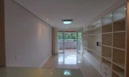 Apartamento com 3 quartos para alugar na Rua Bocaiúva, 1845, Centro, Florianópolis