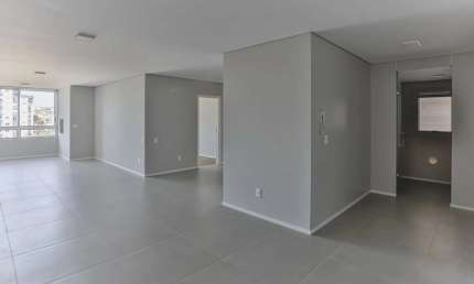 Apartamento com 3 quartos para alugar na Rua Marcílio Dias, 7, Estreito, Florianópolis