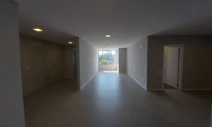 Apartamento com 3 quartos para alugar na Rua Marcílio Dias, 7, Estreito, Florianópolis