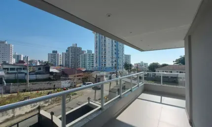 Apartamento com 2 quartos para alugar na Rua José Victor da Rosa, 181, Barreiros, São José