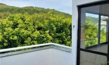 Cobertura com 3 quartos para alugar na Rua das Tainhotas, 73, Jurerê, Florianópolis