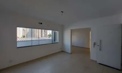 Apartamento com 3 quartos para alugar na Rua Ângelo La Porta, 76, Centro, Florianópolis
