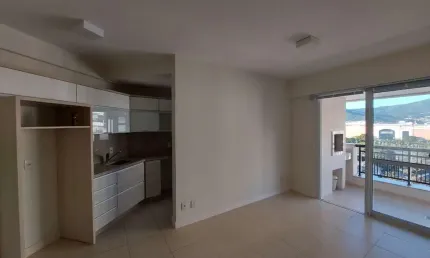 Apartamento com 2 quartos para alugar na Avenida Madre Benvenuta, 322, Trindade, Florianópolis