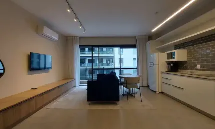 Apartamento com 1 quarto para alugar na Rua Hoepcke, 168, Centro, Florianópolis