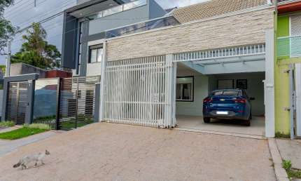 SOBRADO NO BAIRRO XAXIM EM CURITIBA – 180M PRIVATIVOS – 4 DORMITÓRIOS – 2 VAGAS LIVRES