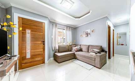 Maravilhosa casa em Condomínio com 70 m² + preparação para ático, Paloma em Colombo!