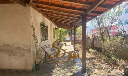 Casa comercial com 1 sala à venda no Centro, Mateus Leme 