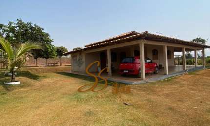 Sítio de 2.000m² divisa entre Mateus Leme e Igarapé