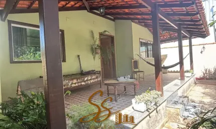 Casa com área de 360m² no estâncias champagnat em mateus leme - mg