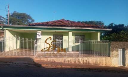 Casa ampla e confortável em Mateus Leme Bairro: Maria Cristina lote de 365m² – R$ 375.000,00