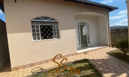 Casa Estilo Colonial à Venda no Bairro  Concenza   — Mateus Leme/MG