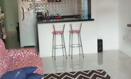 Apartamento 2/4 com suíte, localização privilegiada!!