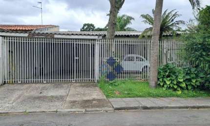 CASA TÉRREA ACONCHEGANTE, EM LOCALIZAÇÃO PRIVILEGIADA DO ORLEANS, CURITIBA, PR