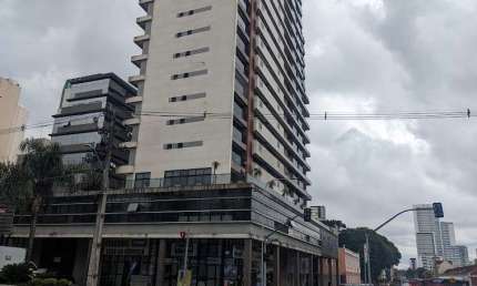 Apartamento com 1 quarto  para alugar, 34.00 m2 por R$2200.00  - Centro - Curitiba/PR