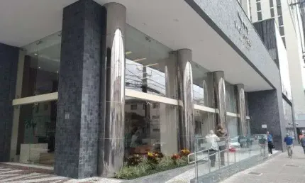 Conjunto Comercial à venda, 38.00 m2 por R$279000.00  - Centro - Curitiba/PR