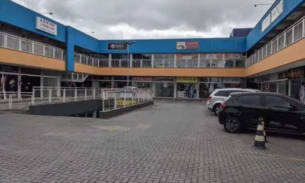 Loja para alugar, 33.60 m2 por R$1100.00  - Novo Mundo - Curitiba/PR