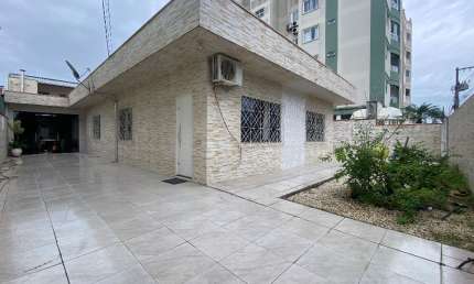 Casa Térrea, 3 Dormit (Suíte) e lazer no São Vicente.