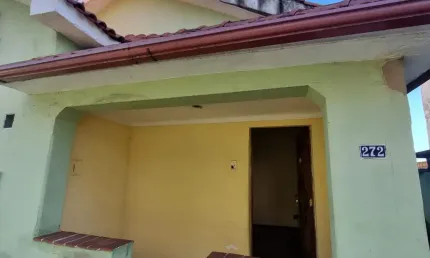 Casa com 3 quartos à venda na Rua Engenheiro José Carlos de Morais Sarmento, 278, Santa Catarina, Juiz de Fora