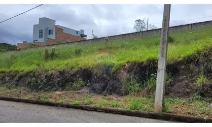 Terreno à venda na Cidade Jardim, Conselheiro Lafaiete 
