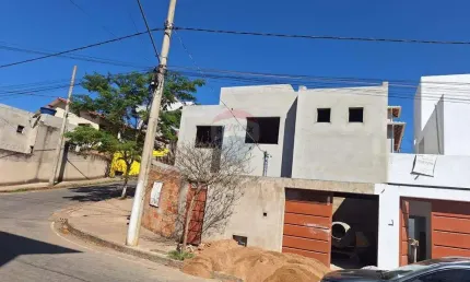 Casa com 3 quartos à venda no Santa Clara, Conselheiro Lafaiete 