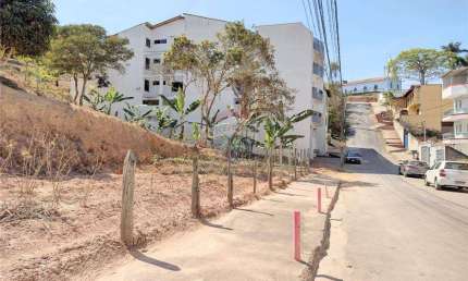 OPORTUNIDADE TERRENO Á VENDA NO BAIRRO CAMPO ALEGRE !