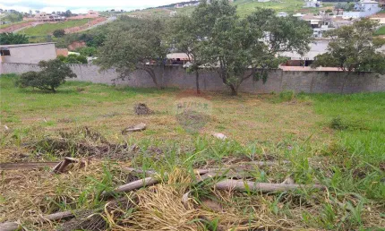 TERRENO Á VENDA NO CONDOMINIO GRANJA DAS HORTENCIAS !