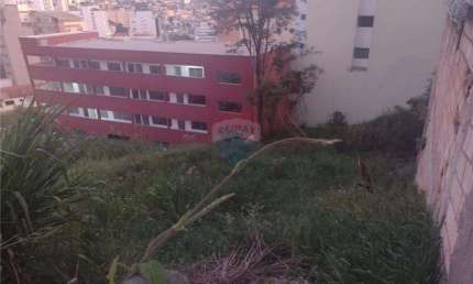 'Terreno dos Sonhos em MG: Construa Sua Casa Ideal'