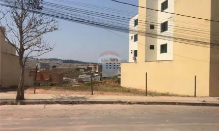 Terreno à venda no Jardim Eldorado, Conselheiro Lafaiete 