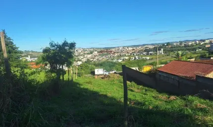 'Terreno no Recanto da Hípica de 729m com frente para duas ruas