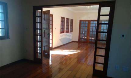 Casa com 4 quartos para alugar no São Dimas, Conselheiro Lafaiete 