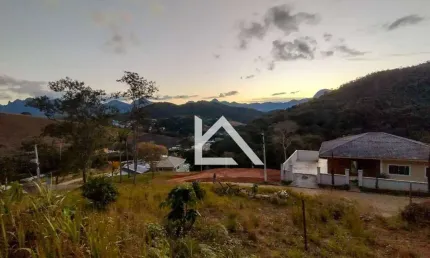 Terreno à venda, 672 m² por R$ 350.000,00 - Prata - Teresópolis/RJ