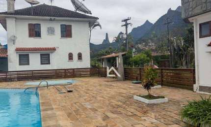 Casa à venda, 212 m² por R$ 749.000,00 - Alto - Teresópolis/RJ