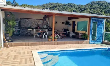 Casa à venda, 173 m² por R$ 1.300.000,00 - Albuquerque - Teresópolis/RJ