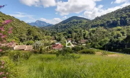 Terreno à venda, 430 m² por R$ 179.000 - Albuquerque - Teresópolis/RJ