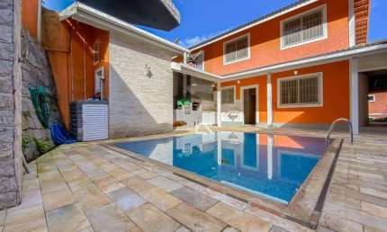 Casa à venda, 120 m² por R$ 670.000,00 - Granja Guarani - Teresópolis/RJ