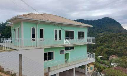 Casa com 4 dormitórios à venda, 223 m² por R$ 1.400.000,00 - Albuquerque - Teresópolis/RJ