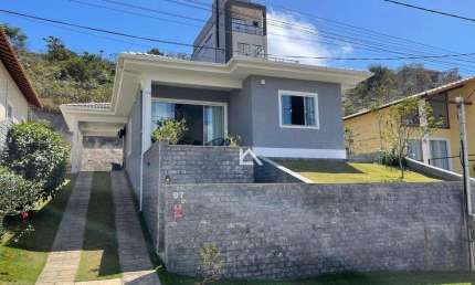Casa com 3 dormitórios à venda, 102 m² por R$ 595.000,00 - Albuquerque - Teresópolis/RJ