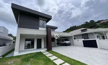 Casa à venda, 178 m² por R$ 1.600.000,00 - Albuquerque - Teresópolis/RJ