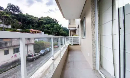 Apartamento com 2 dormitórios à venda, 66 m² por R$ 529.000 - Agriões - Teresópolis/RJ