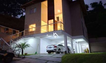 Casa com 3 dormitórios à venda, 206 m² por R$ 1.250.000,00 - Bom Retiro - Teresópolis/RJ