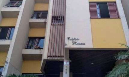 Apartamento a venda 85 metros útil com 3 quartos sendo 1 suite e garagem Centro -Londrina - Paraná