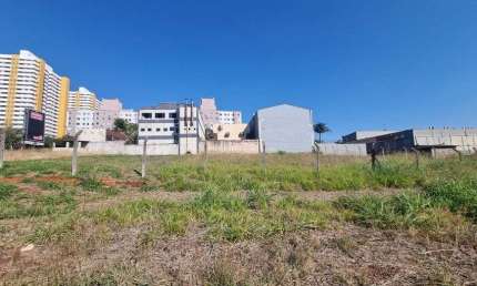 Terreno para venda 360 metros quadrados Jardim Universitário Londrina Pr