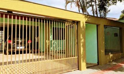 Casa a venda com 3 quartos 01 suite 250 metros terreno Londrina - Paraná