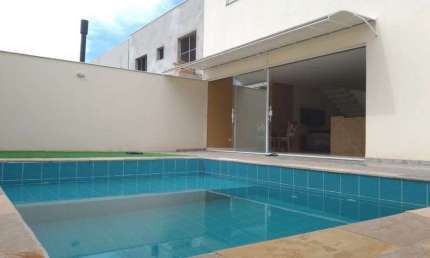Casa a venda Condominio Bella Vitta com 3 dormitórios 01 suíte piscina Londrina-PR
