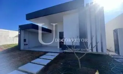 Belíssima Casa no Condomínio Varanda Sul -  3/4 Suíte - 1 Suíte Master com Closet - Piscina - 1988Udi