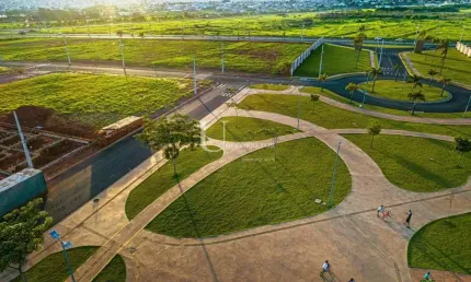 Terreno à venda na Avenida Dom Estevão Cardoso de Avelar, Grand Ville, Uberlândia