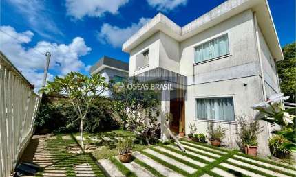 Casa à venda em Jardins do Descobrimento, Porto Seguro: 151.89m², 3 suítes, 1 banheiro, por R$ 690.000. Oportunidade única!