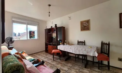 Apartamento com 2 quartos à venda na Av Avenida Ipiranga, 8429, Menino Deus, Porto Alegre, 56 m2 por R$ 199.000