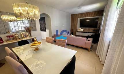 Casa para Venda em Brasília, Taguatinga Sul (Taguatinga), 4 dormitórios, 1 suíte, 2 banheiros, 6 vagas